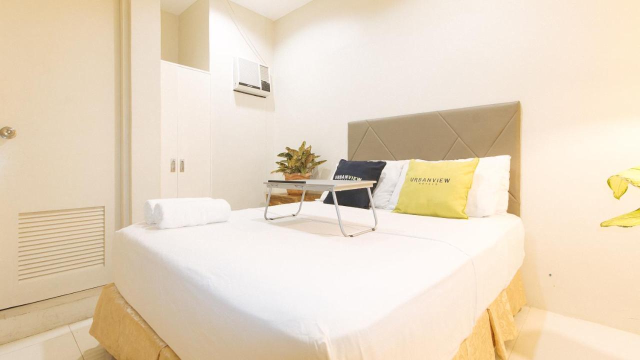 Urbanview At Lacson Street Bacolod City By Reddoorz Bagian luar foto